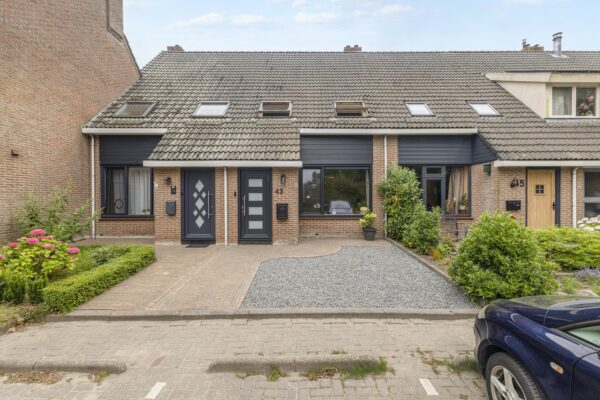 Anna Paulowna – Burg. Warnerslaan 43