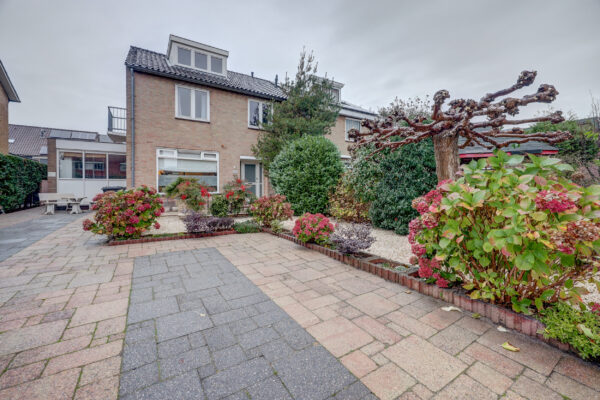 Naaldwijk – ‘s-Gravenzandseweg 104