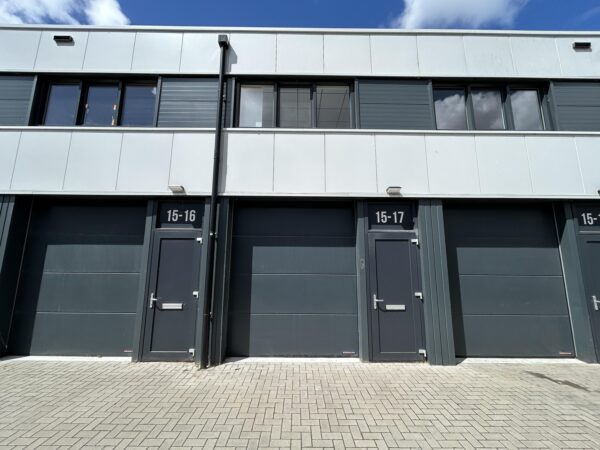– Hoornseweg 15-17