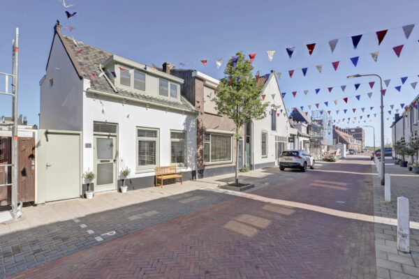 Katwijk – Mr. D. Donker Curtiusstraat 42