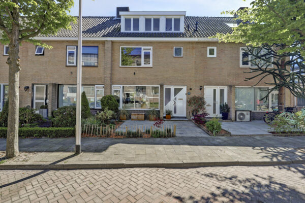 Warmond – van den Woudestraat 22